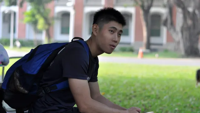 Leong Szi Lin
